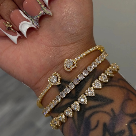 Gold heart and  Multicolor Bracelet 3 piece Set - Picture 2 of 2